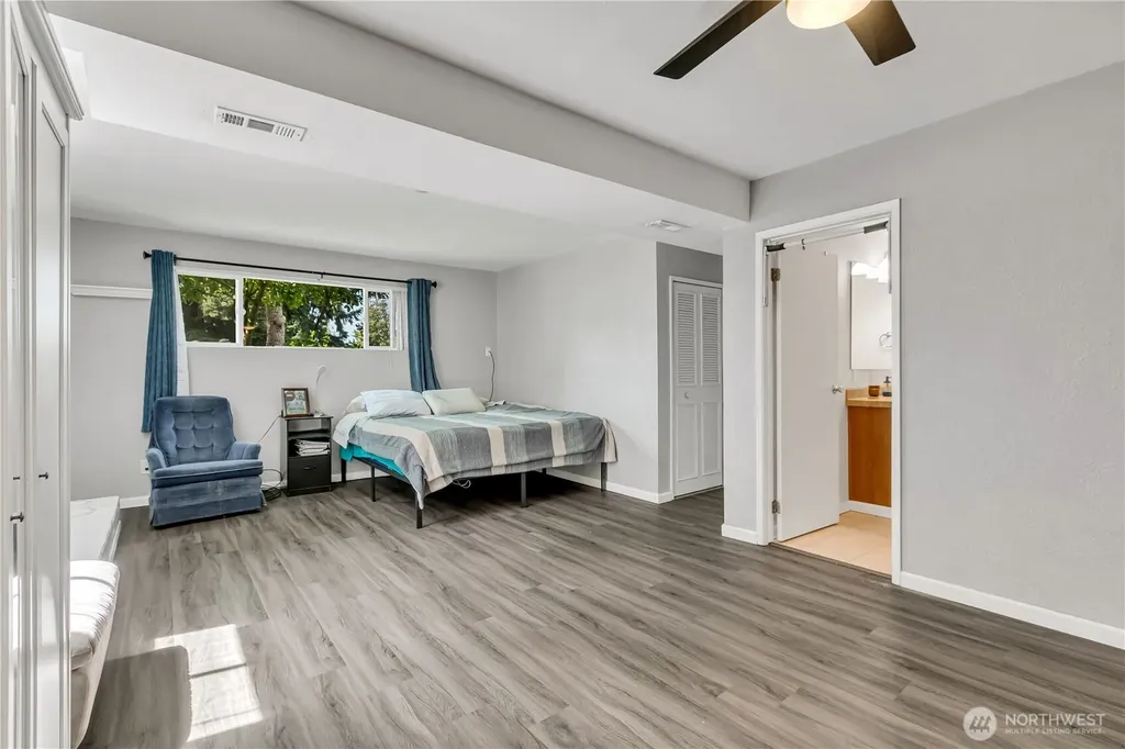 15024 SE 253rd Place Covington WA 98042