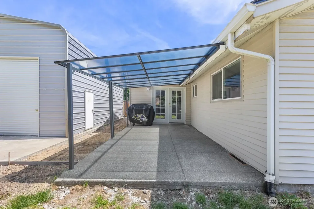 2406 64th Avenue NE Tacoma WA 98422