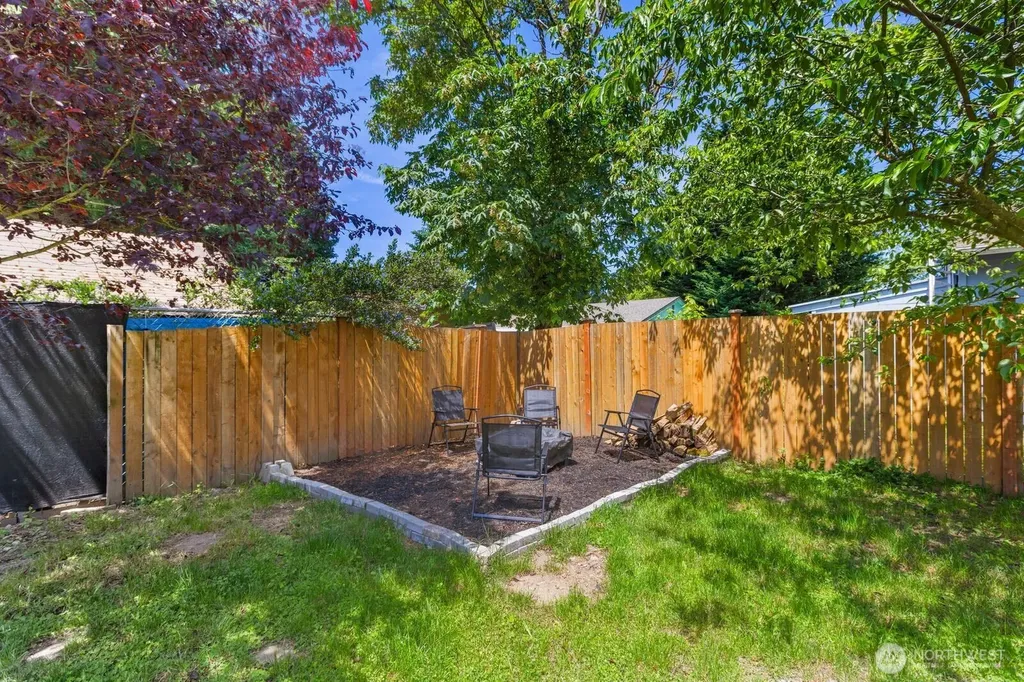 2406 64th Avenue NE Tacoma WA 98422
