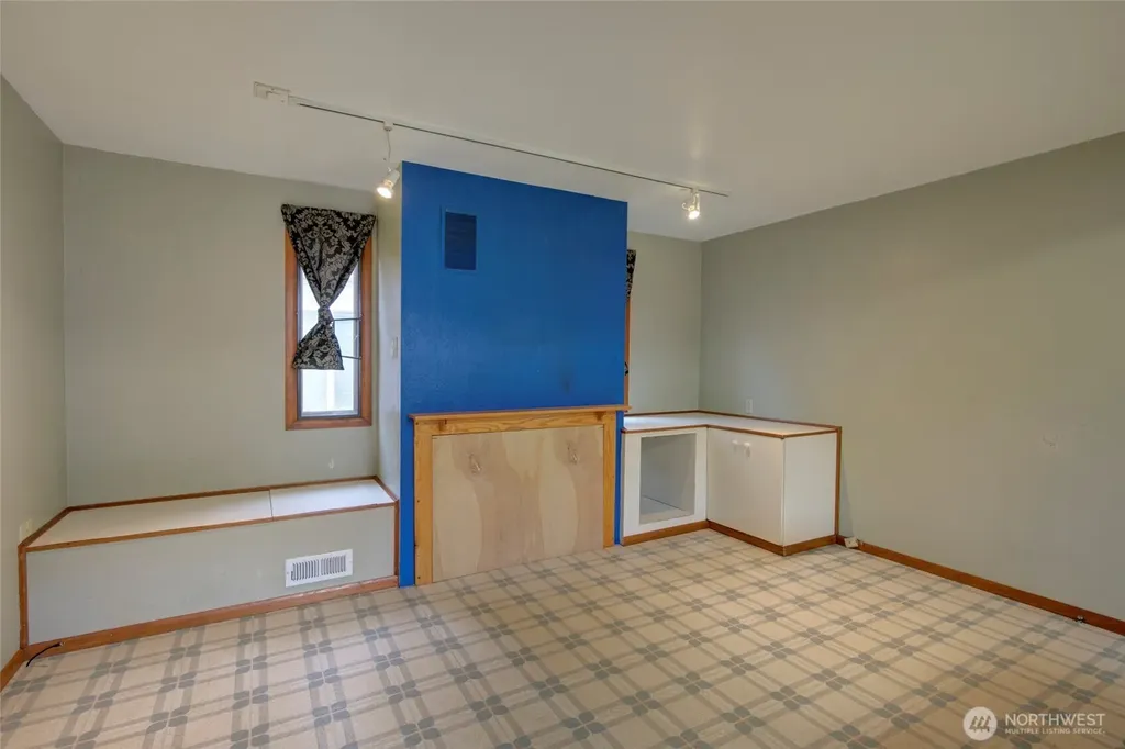 446 Eklund Avenue Hoquiam WA 98550