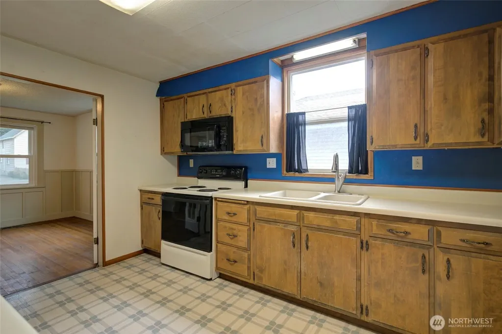 446 Eklund Avenue Hoquiam WA 98550