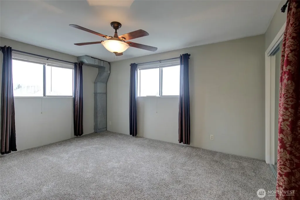 446 Eklund Avenue Hoquiam WA 98550