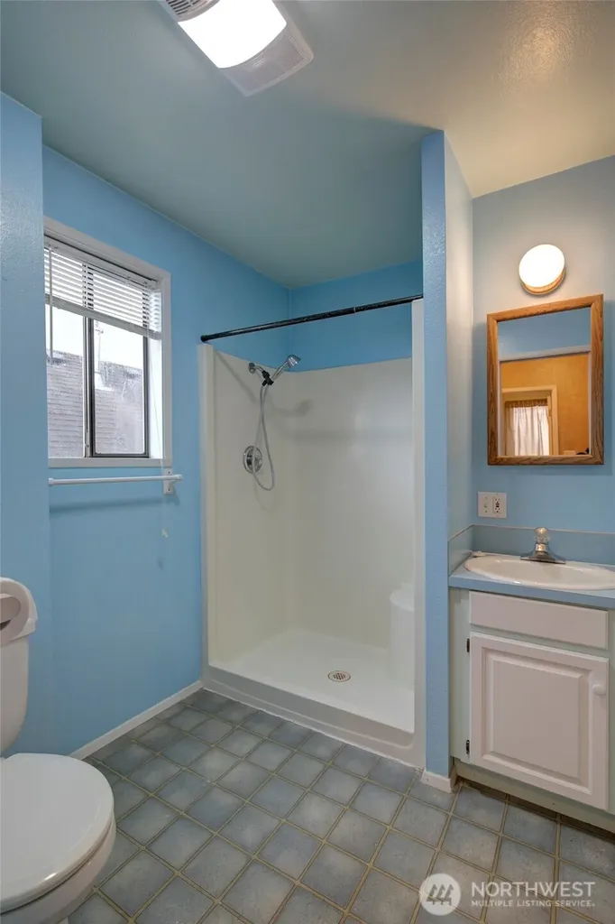 446 Eklund Avenue Hoquiam WA 98550