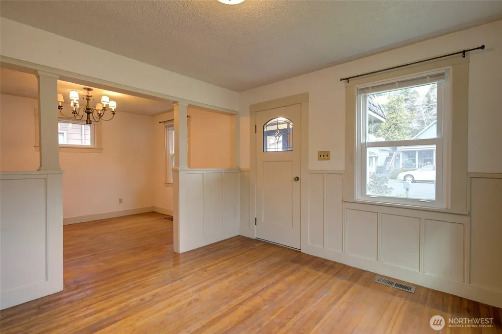 446 Eklund Avenue Hoquiam WA 98550