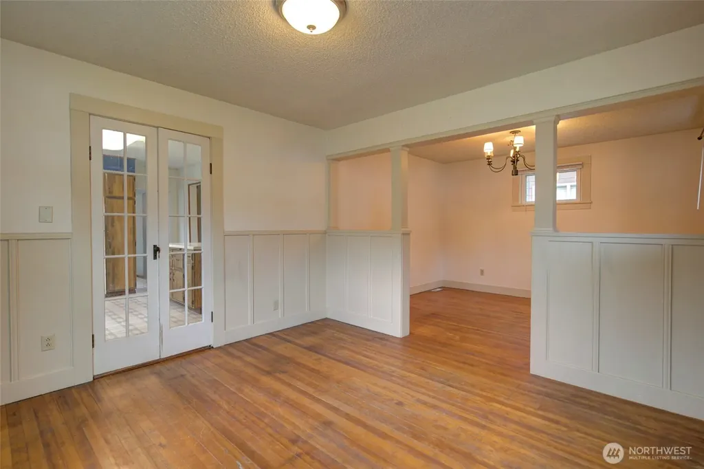 446 Eklund Avenue Hoquiam WA 98550