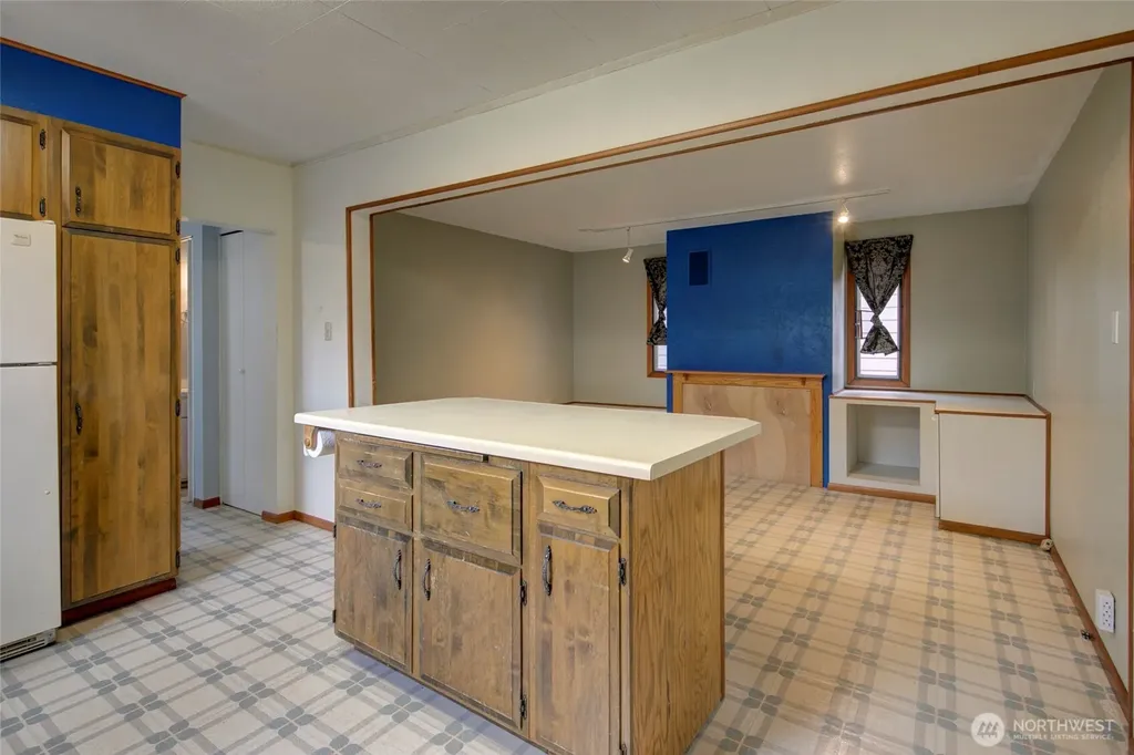 446 Eklund Avenue Hoquiam WA 98550