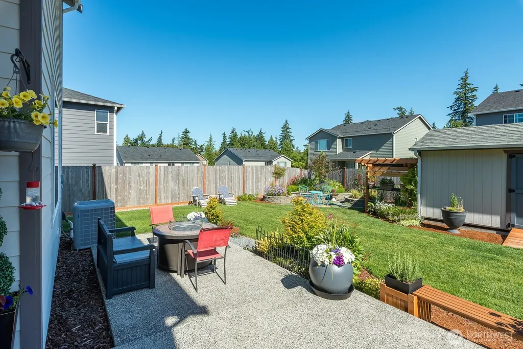 8223 284th Place NW Stanwood WA 98292