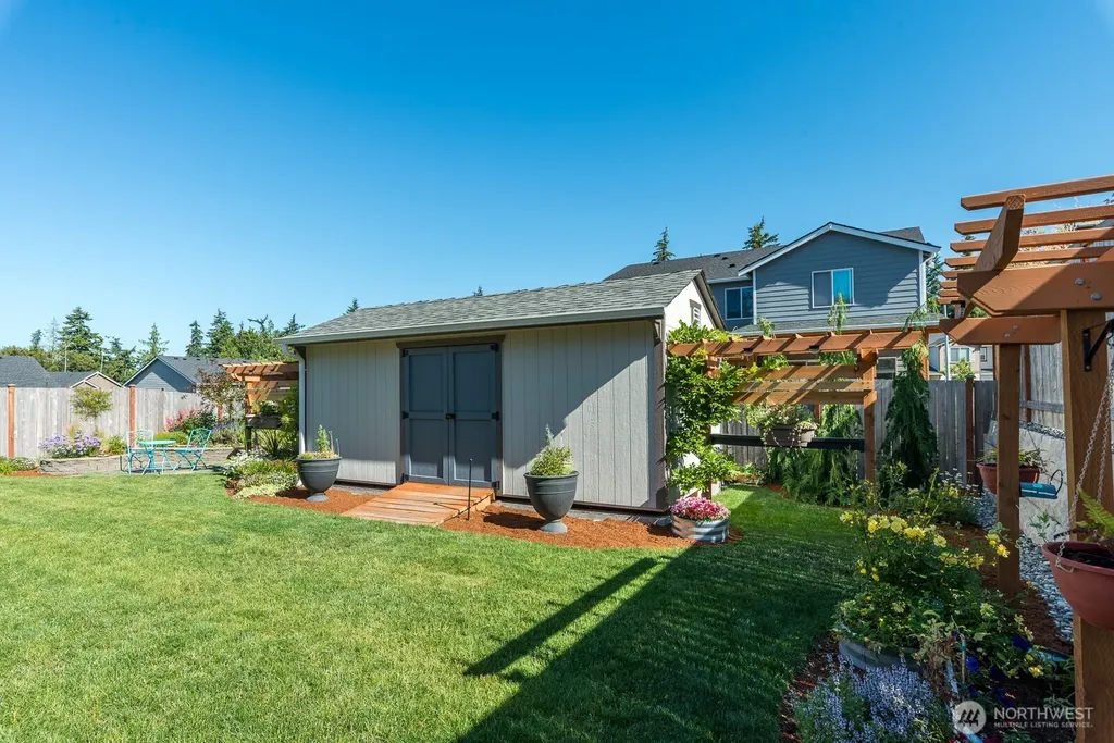 8223 284th Place NW Stanwood WA 98292