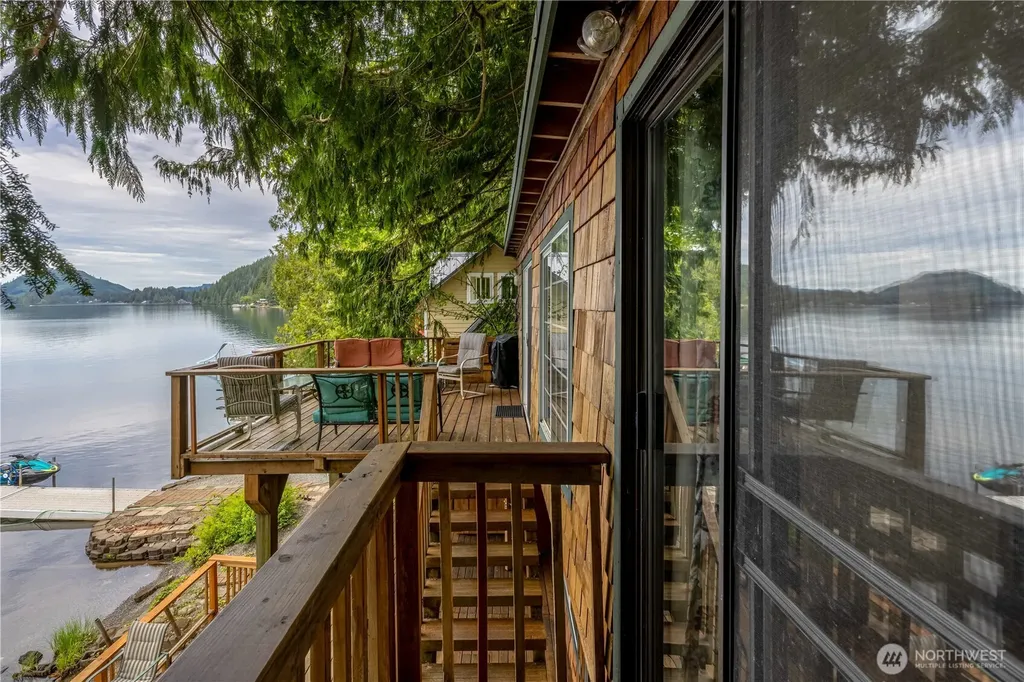 35030 North Shore Drive Mount Vernon WA 98274