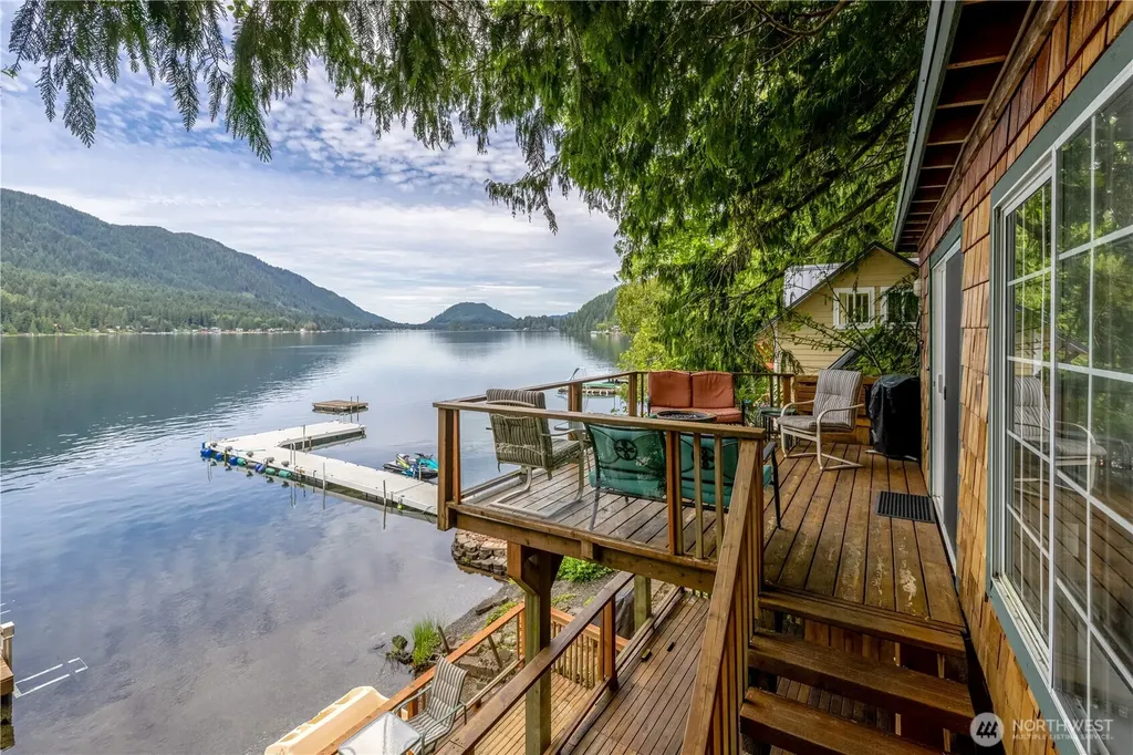 35030 North Shore Drive Mount Vernon WA 98274