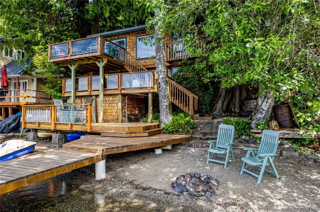 35030 North Shore Drive Mount Vernon WA 98274
