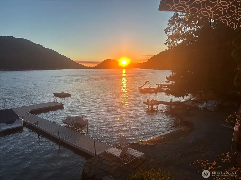 35030 North Shore Drive Mount Vernon WA 98274