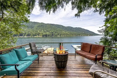 35030 North Shore Drive Mount Vernon WA 98274
