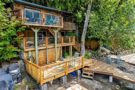35030 North Shore Drive Mount Vernon WA 98274