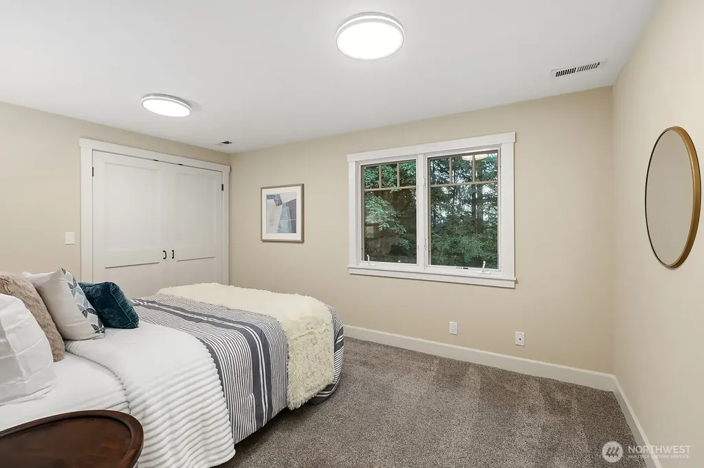 16504 164th Avenue NE Woodinville WA 98072