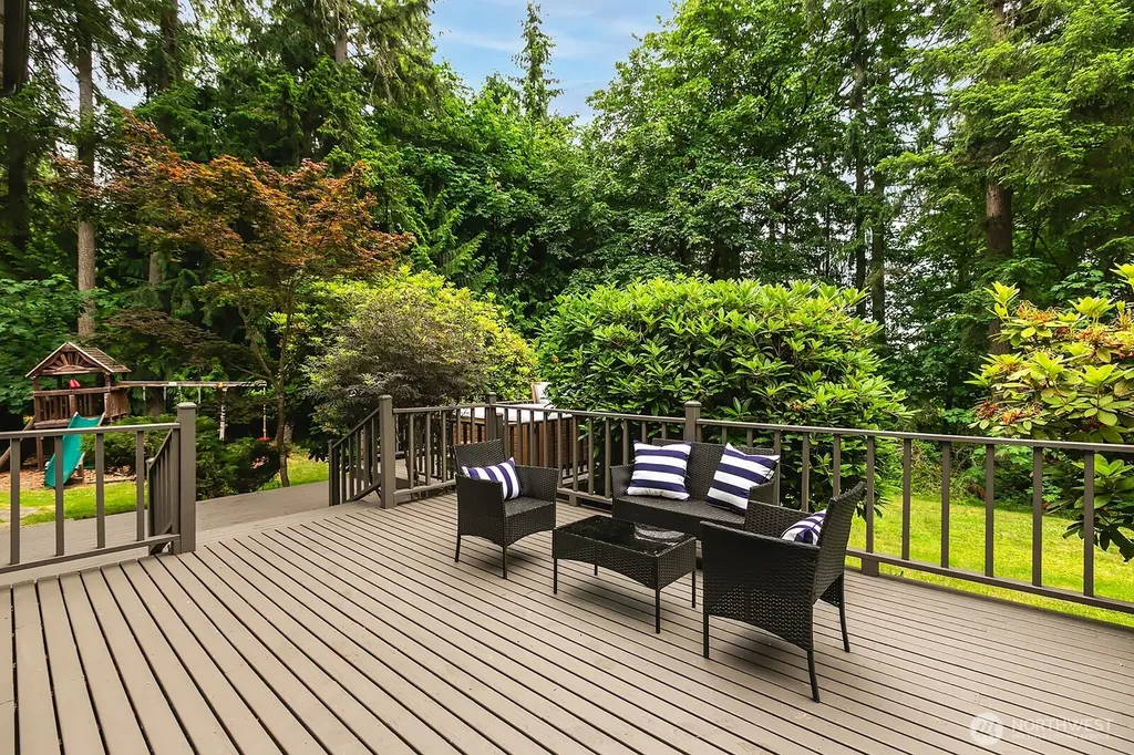 16504 164th Avenue NE Woodinville WA 98072