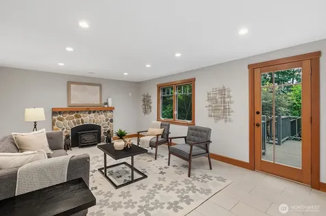 16504 164th Avenue NE Woodinville WA 98072