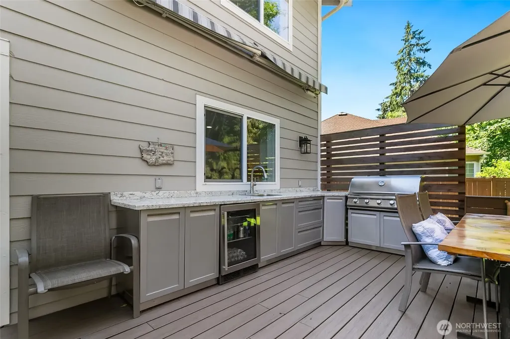 2715 17th Avenue Ct SW Puyallup WA 98371