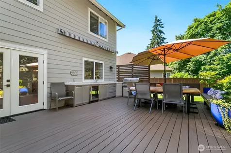 2715 17th Avenue Ct SW Puyallup WA 98371