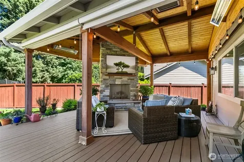 2715 17th Avenue Ct SW Puyallup WA 98371