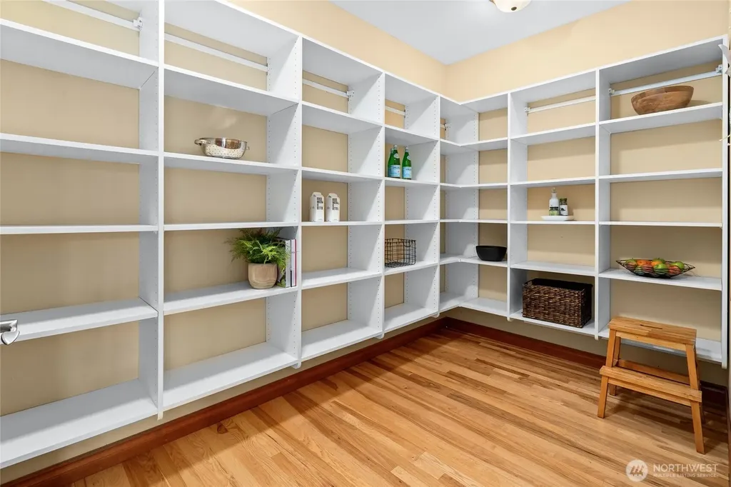 6317 NE 138th Place Kirkland WA 98034