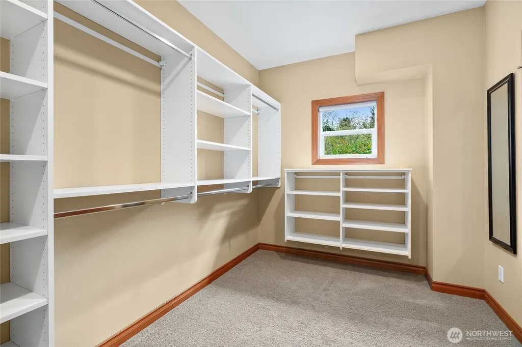 6317 NE 138th Place Kirkland WA 98034