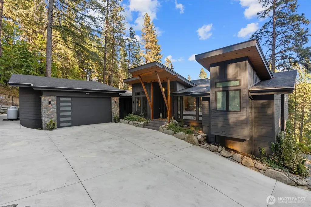 8836 Canal Road Leavenworth WA 98826