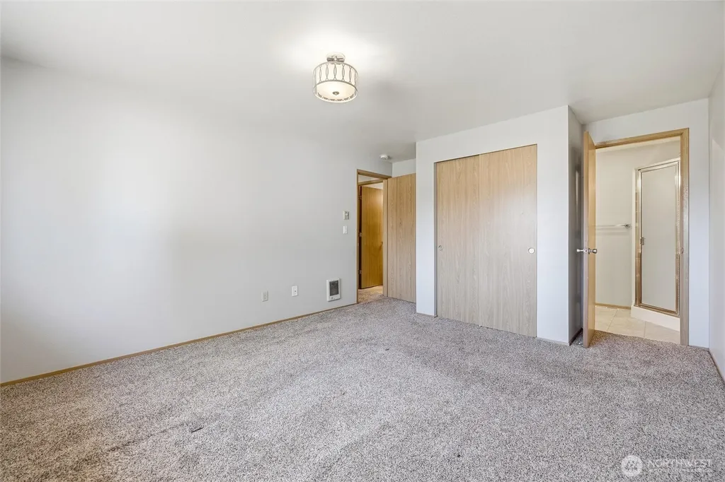 1215 E Gilkey Road Burlington WA 98233