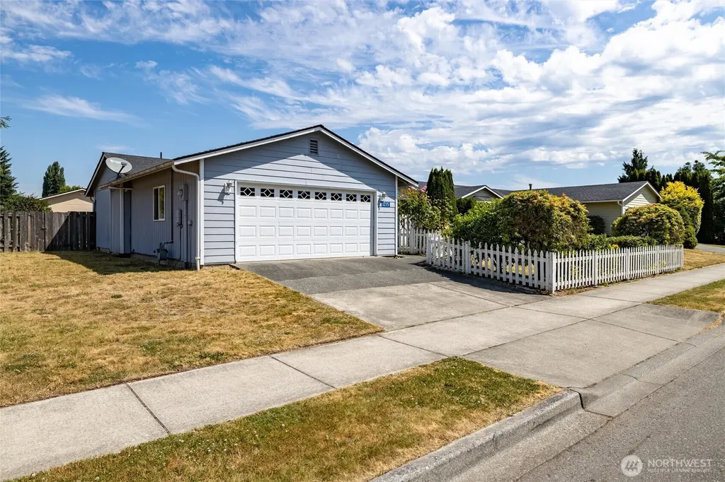 1215 E Gilkey Road Burlington WA 98233