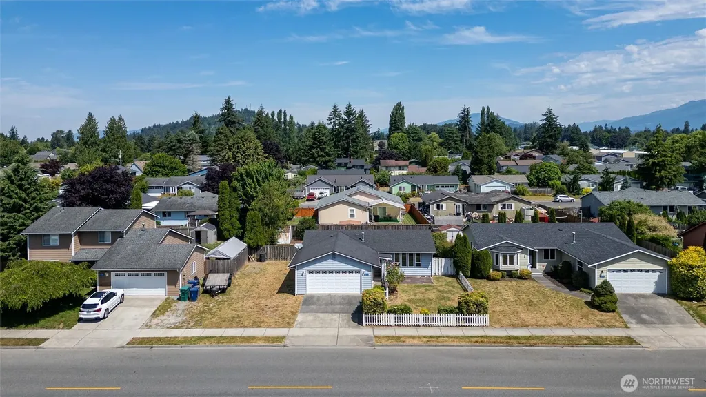 1215 E Gilkey Road Burlington WA 98233