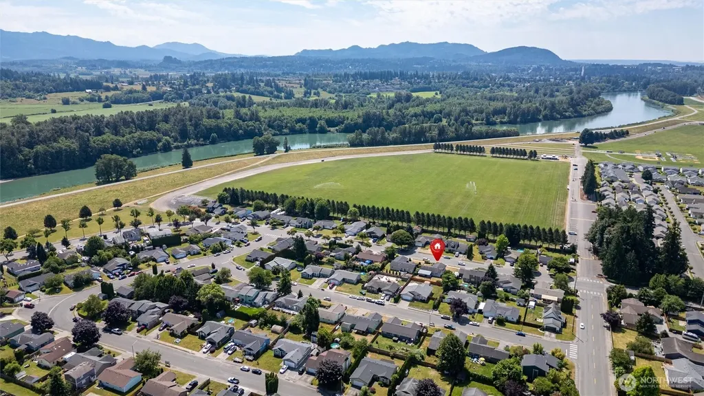 1215 E Gilkey Road Burlington WA 98233