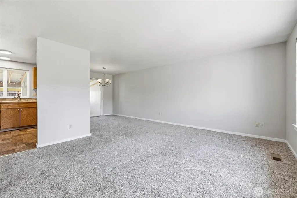 1215 E Gilkey Road Burlington WA 98233