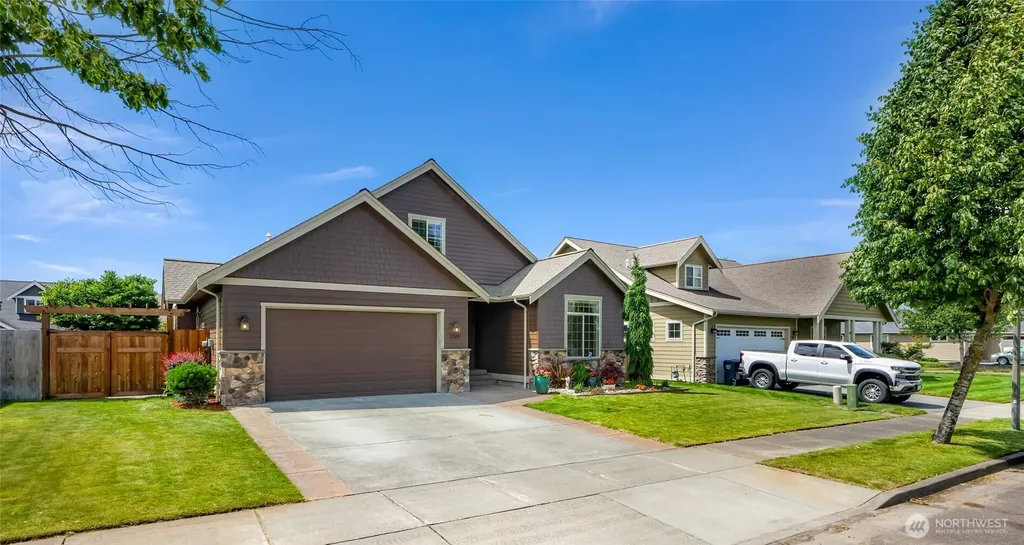 2165 Littlefield Court Lynden WA 98264