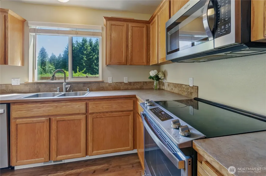 6932 Prosik Lane SW Olympia WA 98512