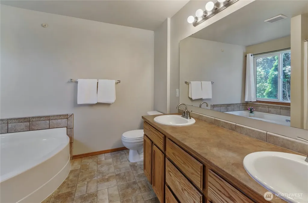 6932 Prosik Lane SW Olympia WA 98512