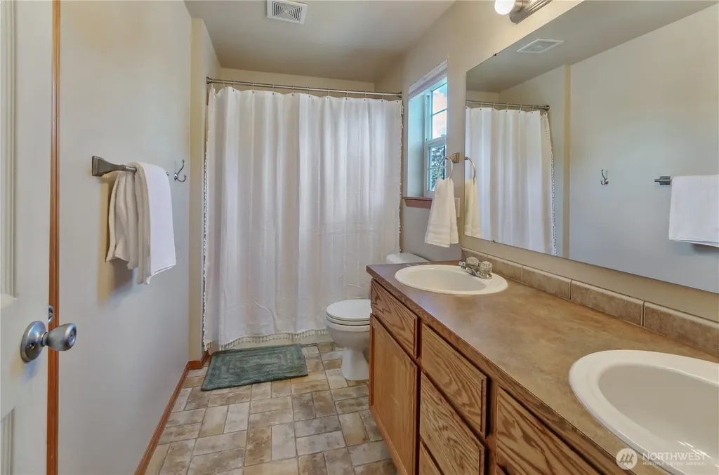 6932 Prosik Lane SW Olympia WA 98512