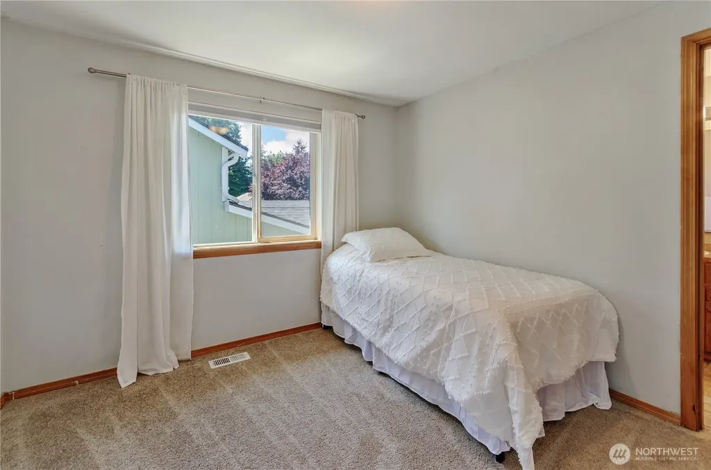 6932 Prosik Lane SW Olympia WA 98512
