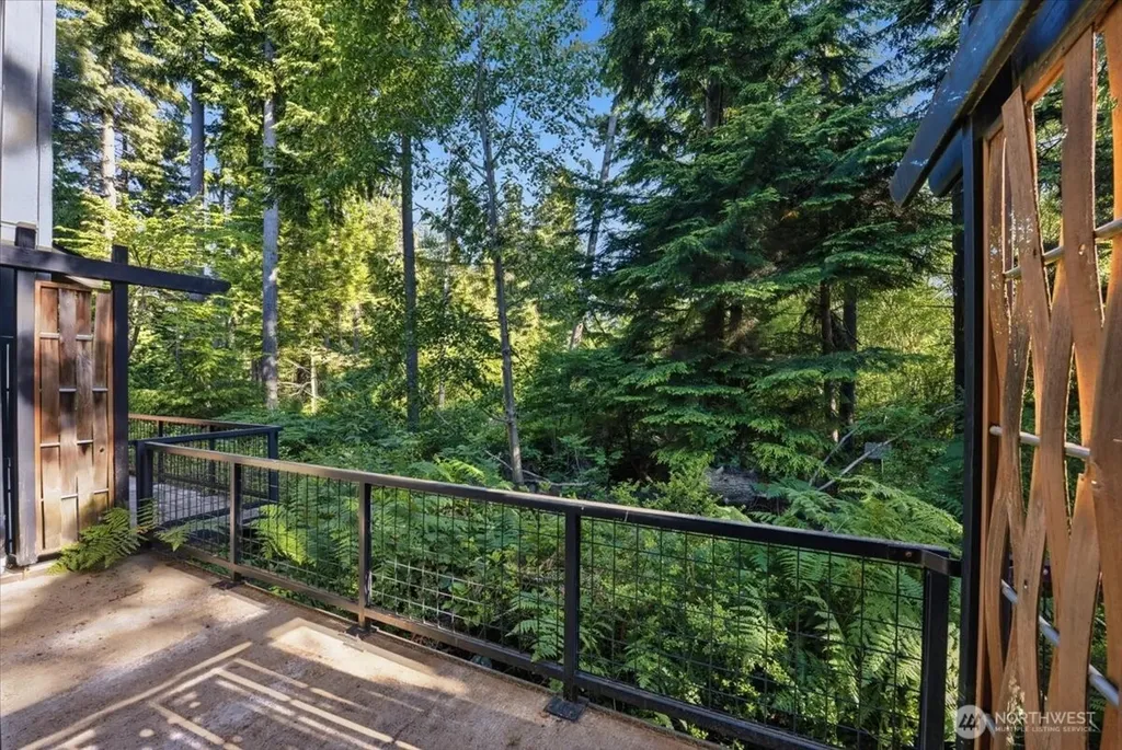 4890 Deerfield Place Mukilteo WA 98275
