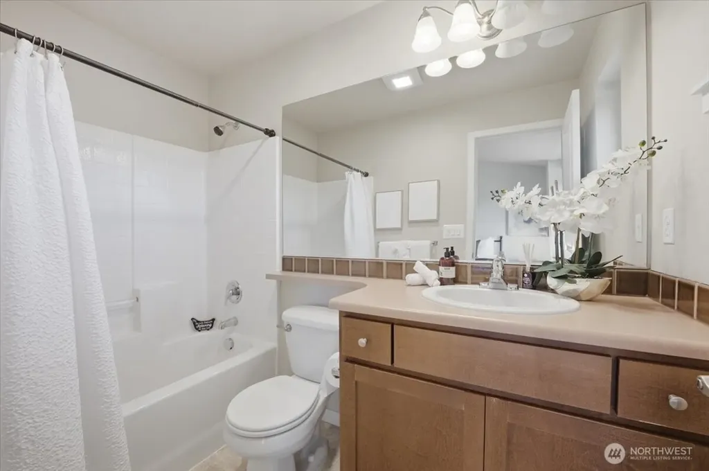 4890 Deerfield Place Mukilteo WA 98275