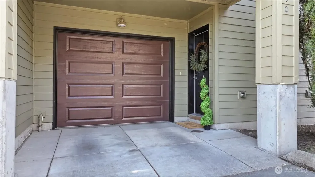4890 Deerfield Place Mukilteo WA 98275