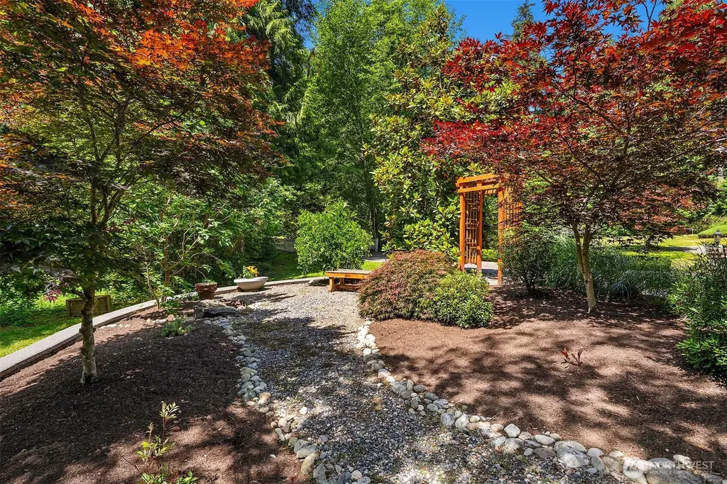 3816 140th Avenue NE Bellevue WA 98005