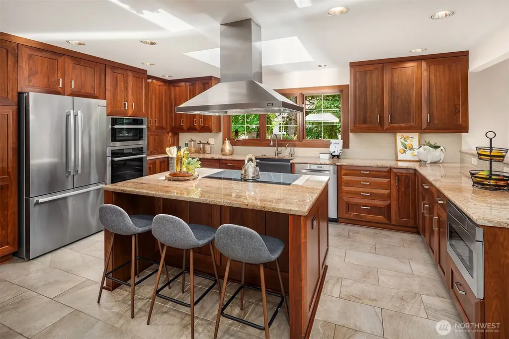 3816 140th Avenue NE Bellevue WA 98005