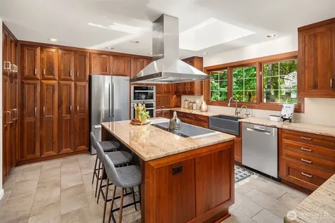 3816 140th Avenue NE Bellevue WA 98005