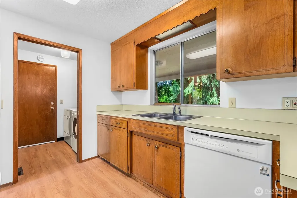 3709 Wesley Loop NW Olympia WA 98502