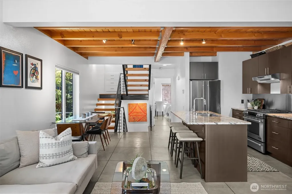 1421 E Denny W Seattle WA 98122