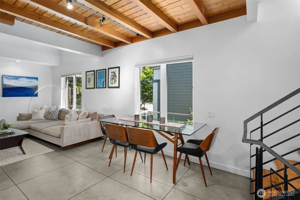 1421 E Denny W Seattle WA 98122