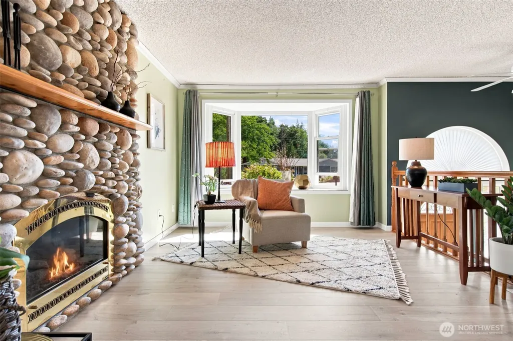 1814 Agate Court NW Poulsbo WA 98370
