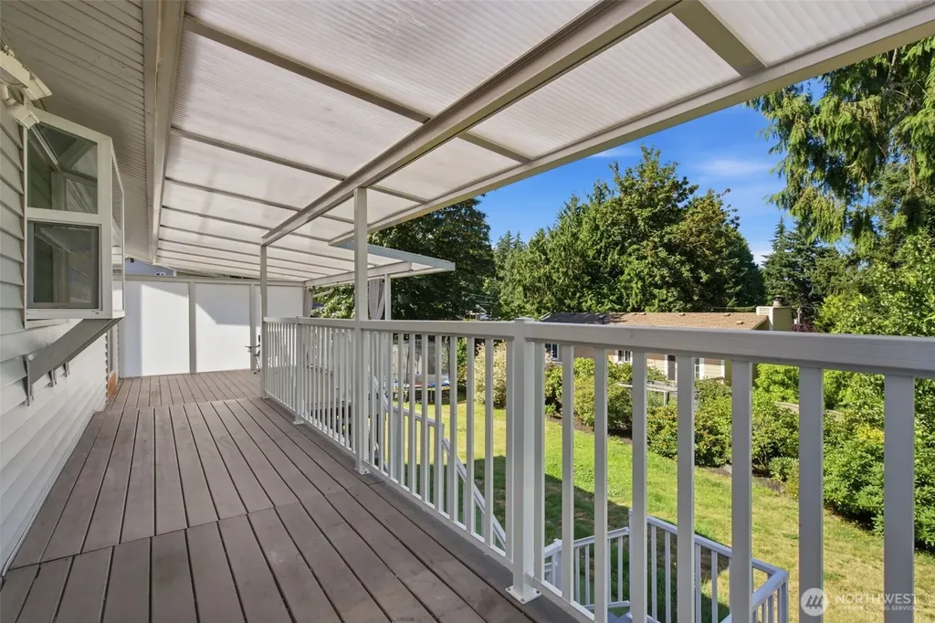 1814 Agate Court NW Poulsbo WA 98370