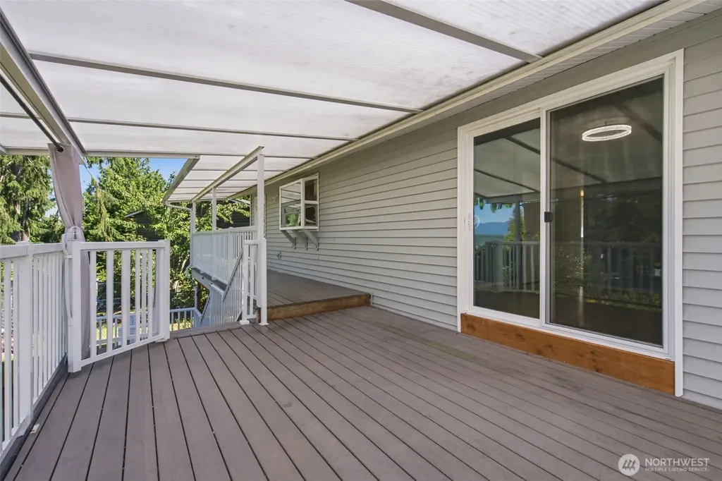 1814 Agate Court NW Poulsbo WA 98370