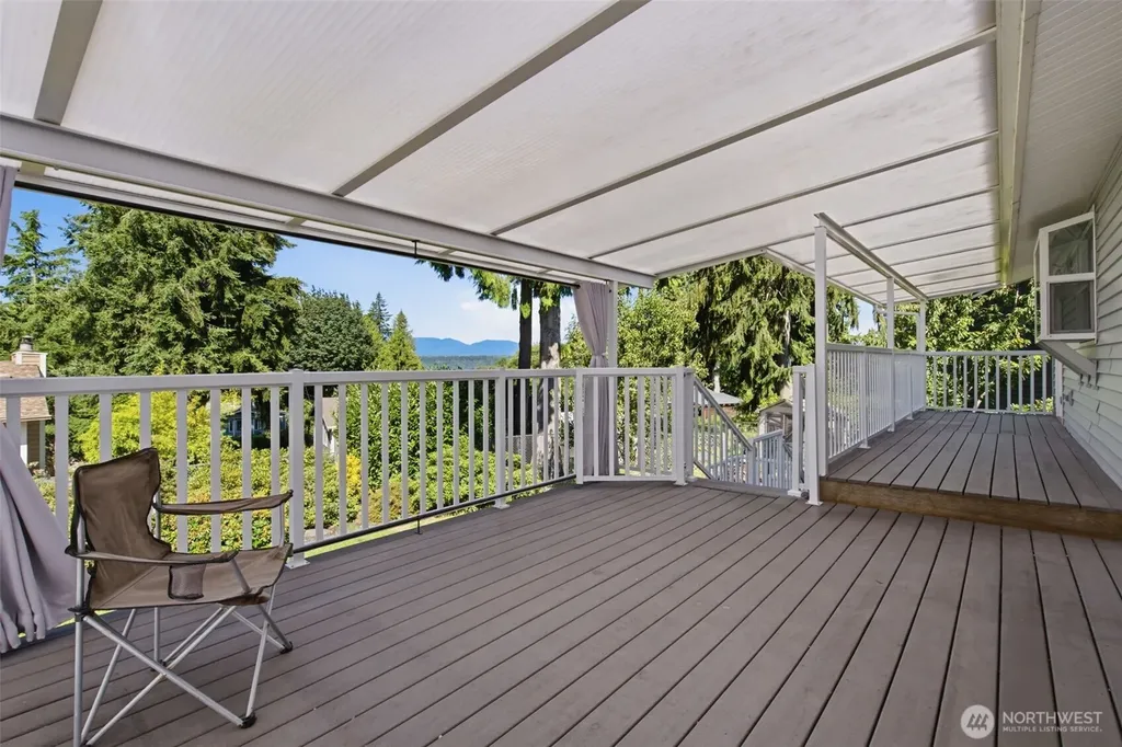 1814 Agate Court NW Poulsbo WA 98370